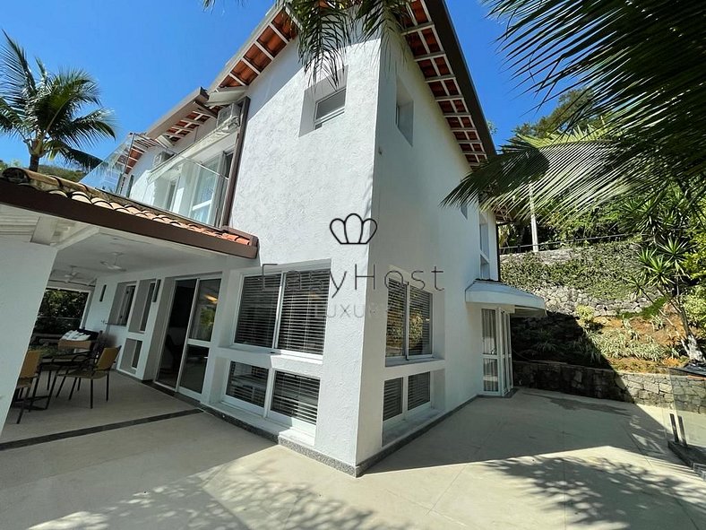 Luxury house rental in Angra dos Reis