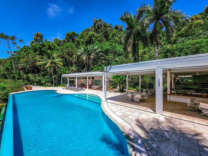 Luxury mansion for sale in Angra dos Reis