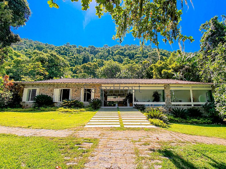 Luxury mansion for sale in Angra dos Reis