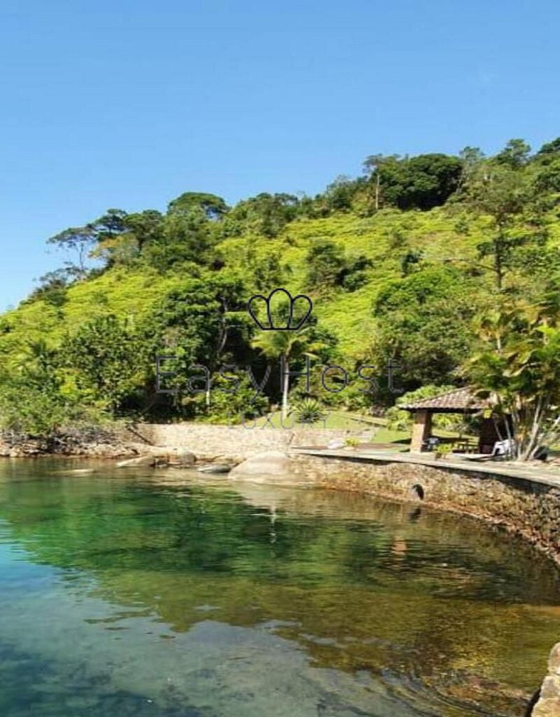 Plot for sale in Angra dos Reis with 03 bedrooms - AngV087