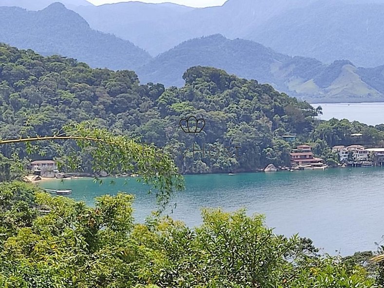 Terreno frente al mar en venta en Angra dos Reis con 03 habi